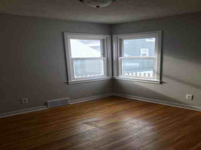 1405 2nd Ave N - Photo 2 of 6