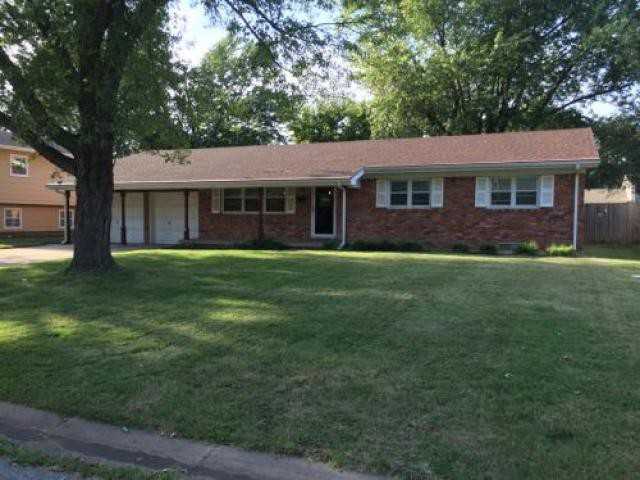 1243 N Wood Ave - Photo 3 of 6