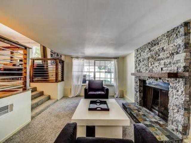 1241 S Vandalia Ave - Photo 3 of 6