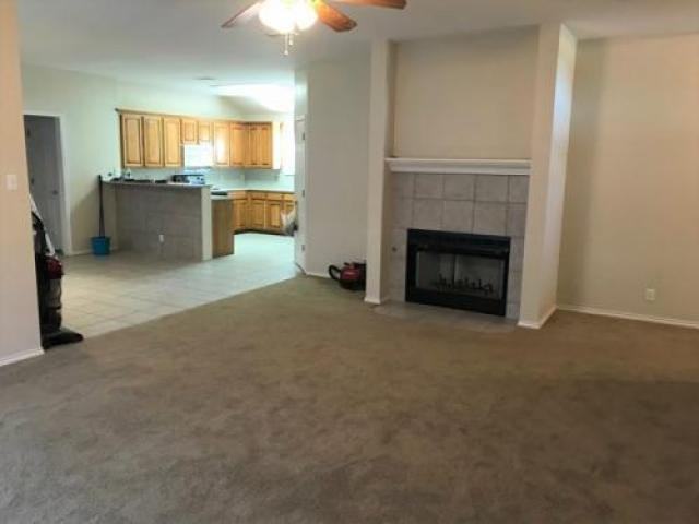 4720 Gateway St - Photo 3 of 6