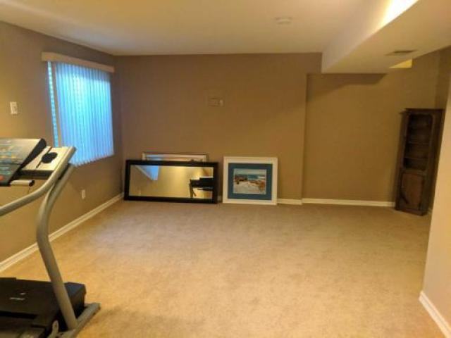 127 Pleasant Ave - Photo 3 of 5