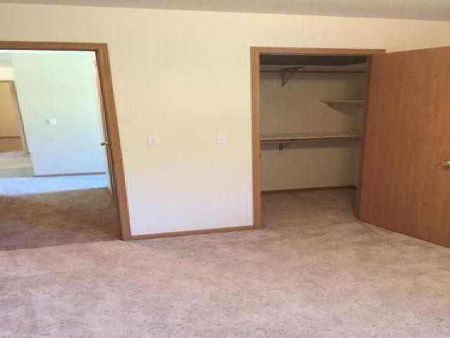 701 Madison St - Photo 3 of 6