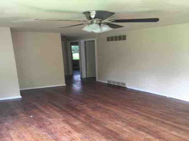 216 W 90 St - Photo 3 of 6