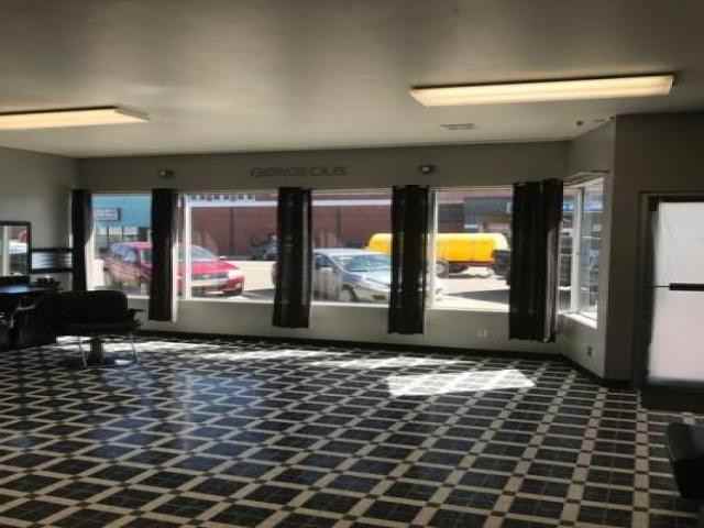 113 E 6th St - Photo 2 of 6