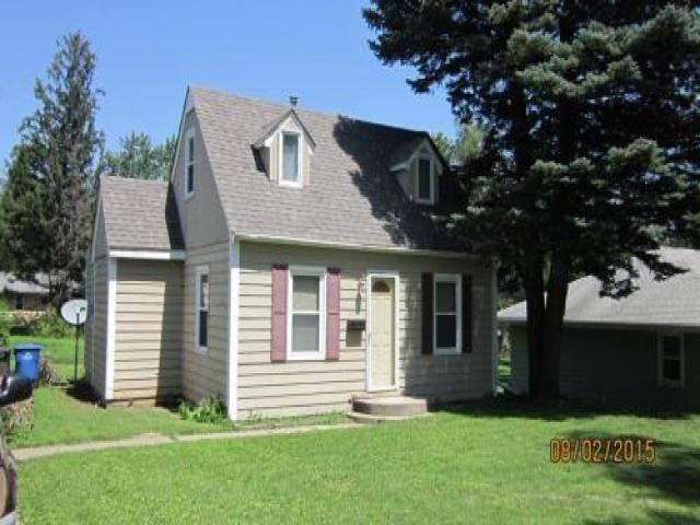 2003 Southlawn Dr - Photo 2 of 6