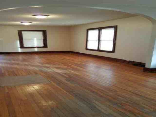 830 S Poplar St - Photo 3 of 6