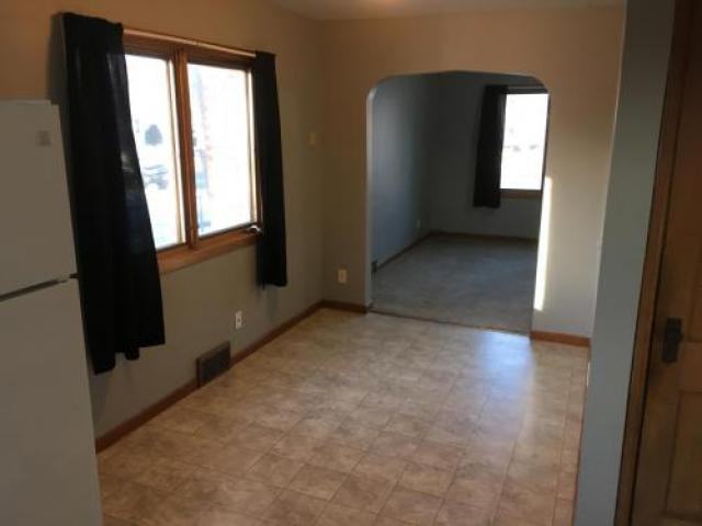 511 Kendall St - Photo 3 of 6