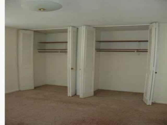 1329 St Paul Ave - Photo 3 of 6