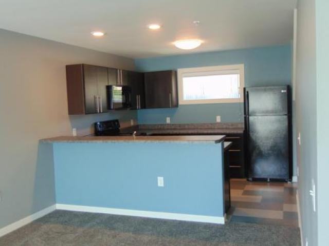 2249 SW 9th St - Photo 3 of 6