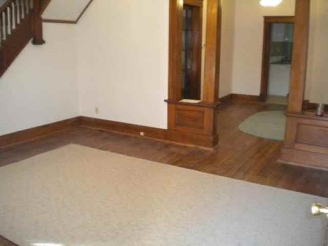 604 S Kentucky St - Photo 3 of 6