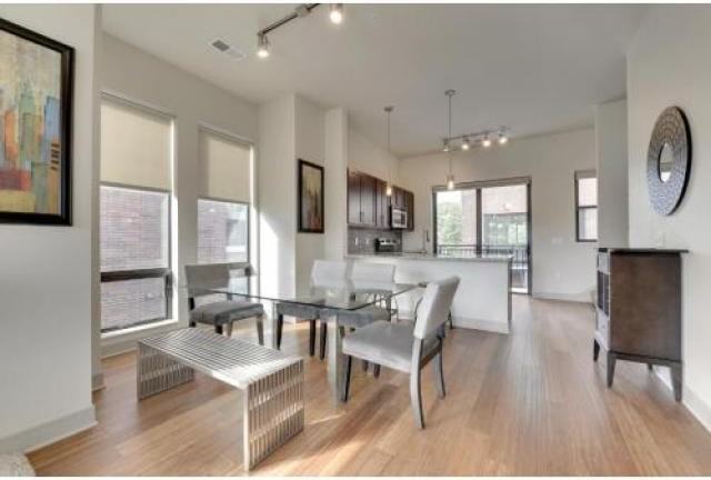 1205 W 28th St - Photo 3 of 6