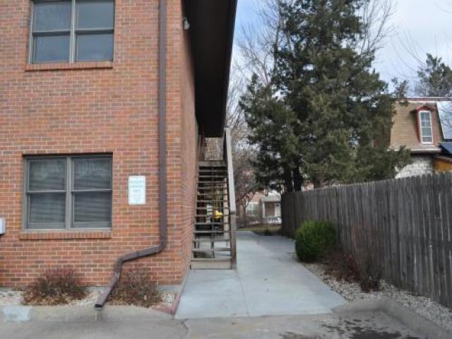 821 Moro St - Photo 3 of 6