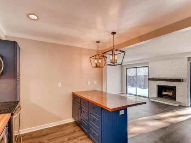 4601 Cedar Lake Rd - Photo 3 of 6