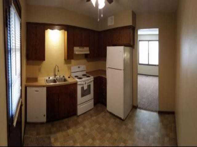 8081 Robinson St - Photo 2 of 6