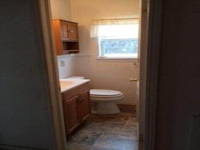 3029 SW 26th St - Photo 2 of 4