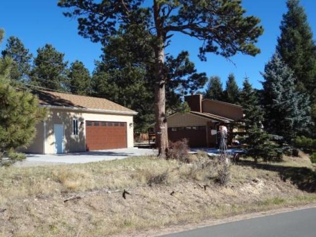 30321 Chestnut Dr - Photo 2 of 6