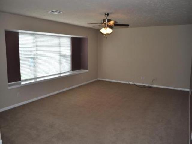 8115 East 117th St S - Photo 2 of 6