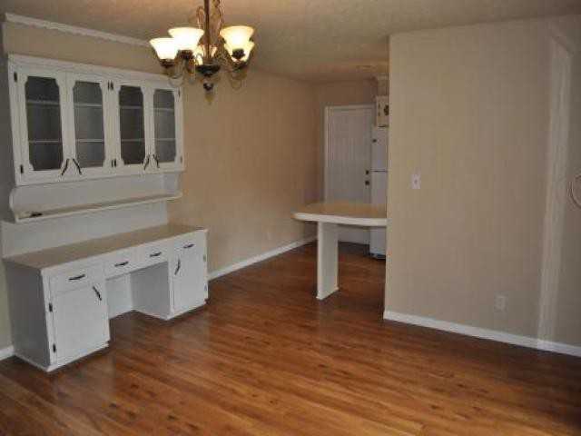 8115 East 117th St S - Photo 3 of 6