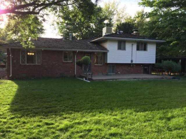 372 Newark St - Photo 2 of 6