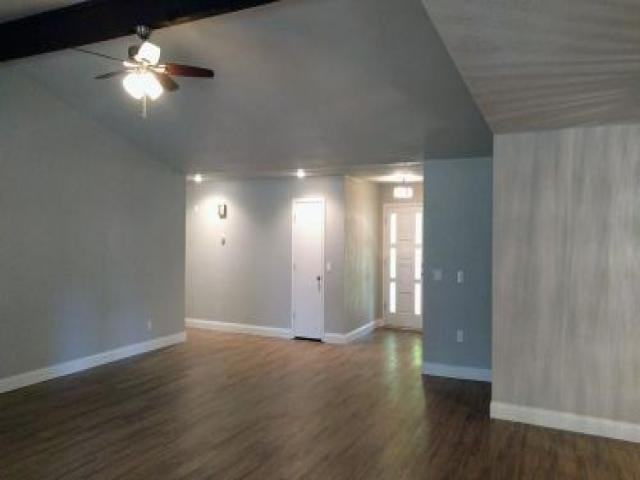 37 St Andrews Cir - Photo 2 of 6