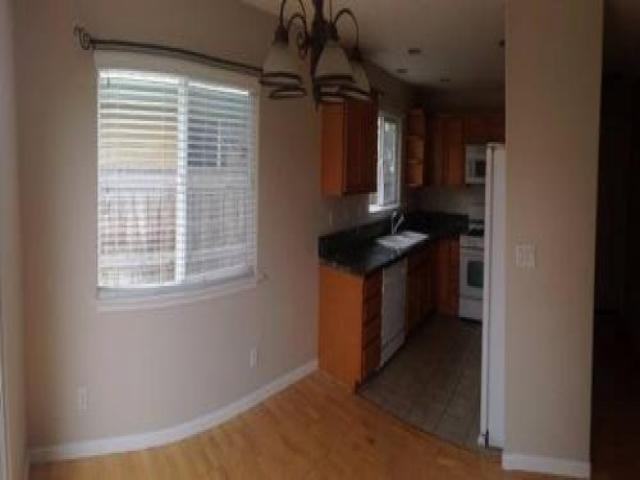 1145 Maybelle Ct - Photo 2 of 6