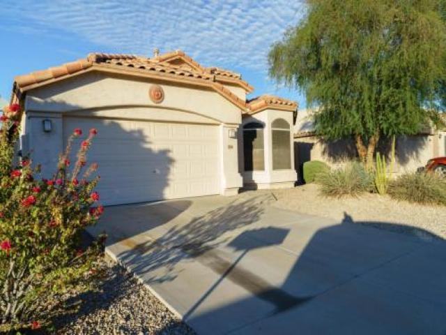 9534 W Clara Ln - Photo 2 of 6