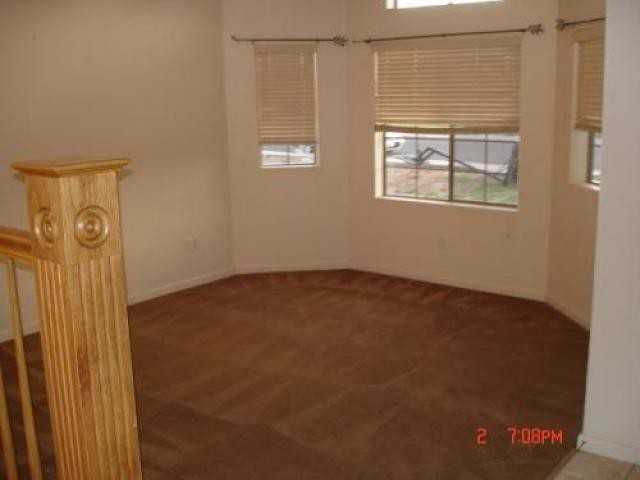 1028 Cholla Ave - Photo 2 of 6