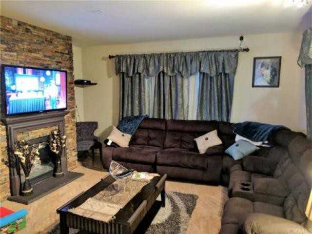 10452 Rockrose Pl - Photo 3 of 6