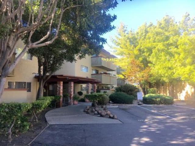 941 Lewelling Blvd - Photo 2 of 6