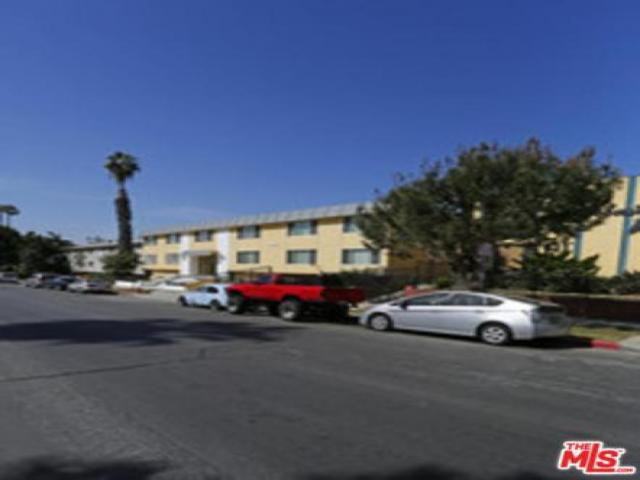 343 S Hobart Blvd - Photo 3 of 6