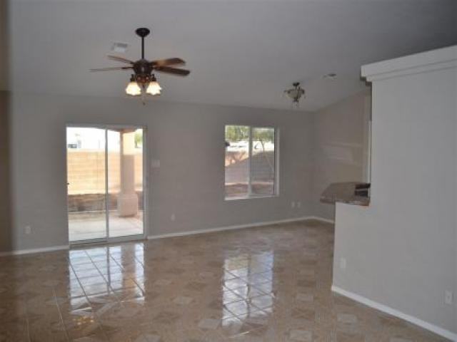 10360 36th Pl - Photo 2 of 6