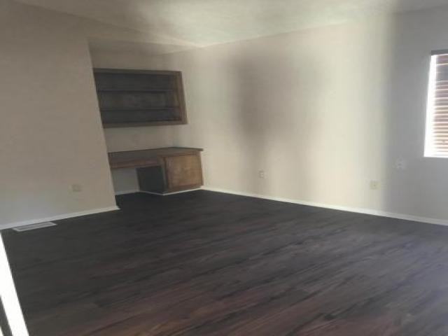 14234 Winchester Dr - Photo 2 of 6