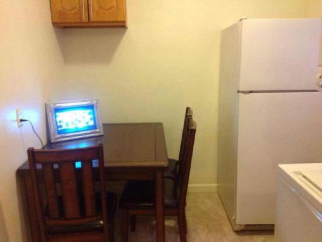 705 Jackson St - Photo 3 of 5