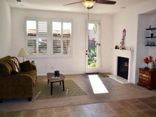 1674 Abilene Cir - Photo 2 of 6