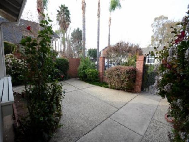 140 Red River Way - Photo 2 of 6