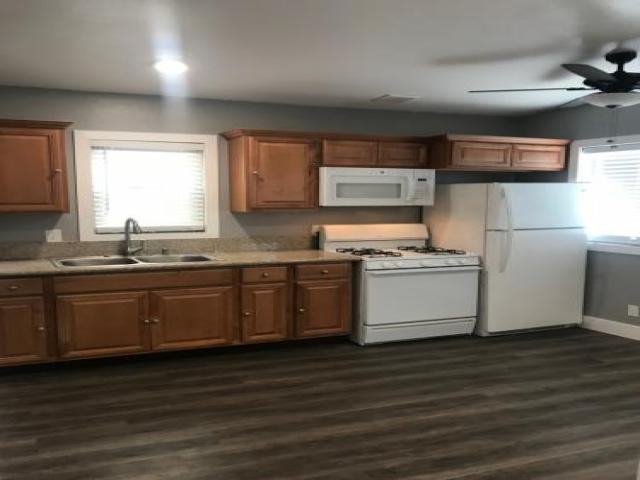 16507 23rd St - Photo 2 of 5