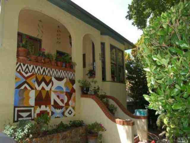 309 C St - Photo 2 of 6