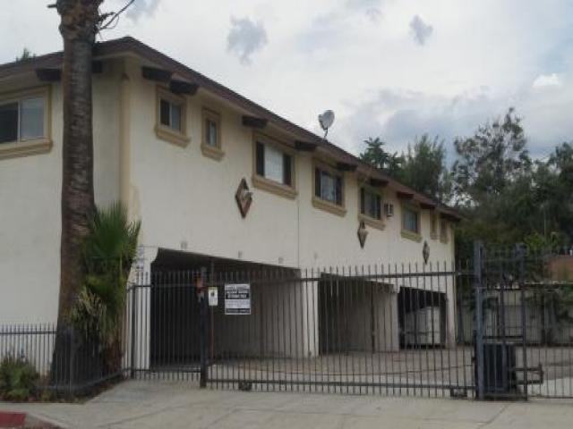 1959 N F St - Photo 2 of 3