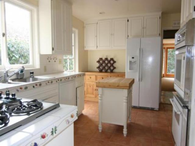 1008 Bienveneda Ave - Photo 3 of 6