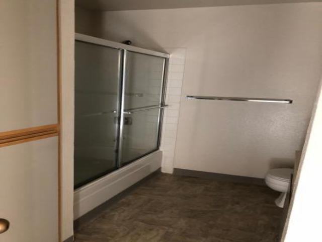 501 Delancey St - Photo 3 of 5