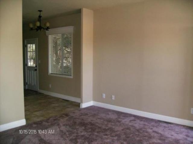 1017 Big Bear Ln - Photo 3 of 6