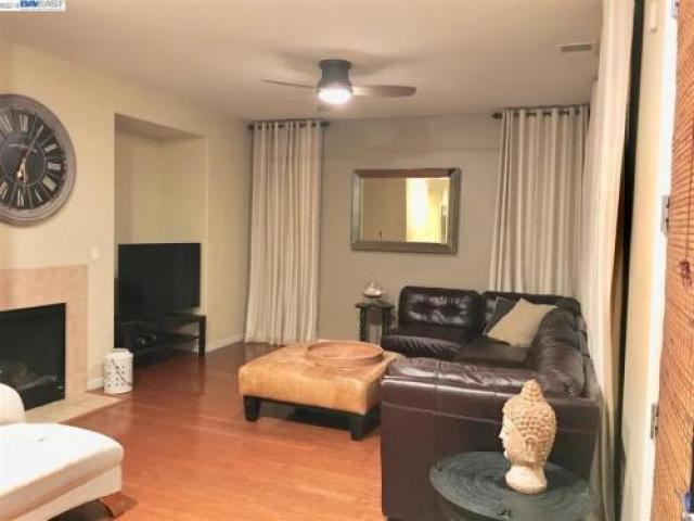 3909 Hidden Grove Ln - Photo 2 of 6