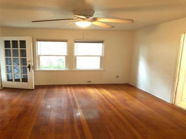 1319 Sycamore St - Photo 3 of 6