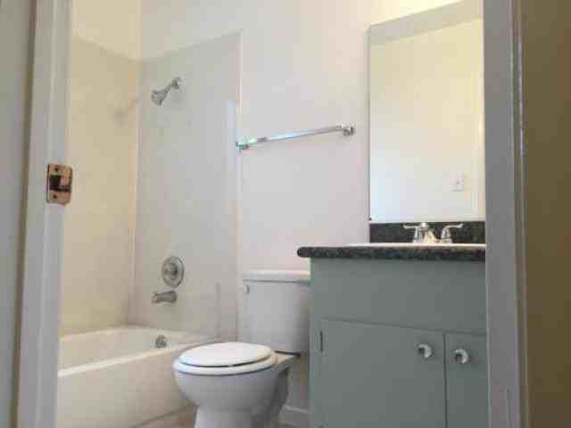2642 Baldwin Ln - Photo 2 of 6