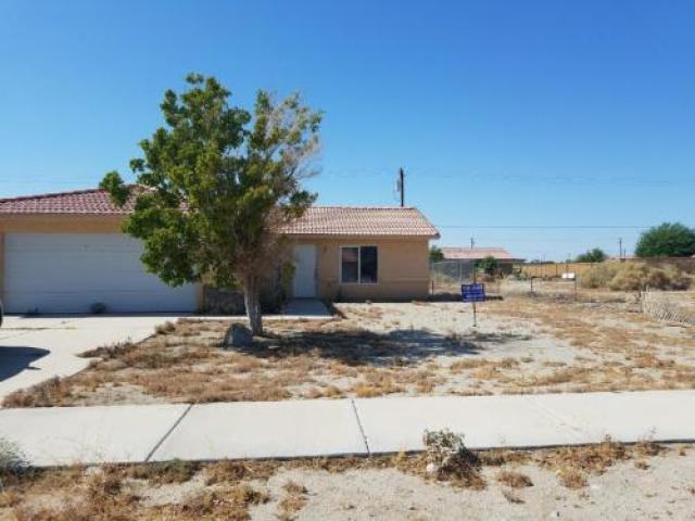 1227 Bering Ave - Photo 2 of 6