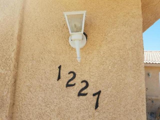 1227 Bering Ave - Photo 3 of 6