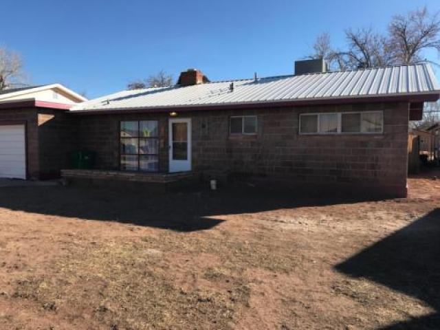 213 W Mahoney St - Photo 2 of 2
