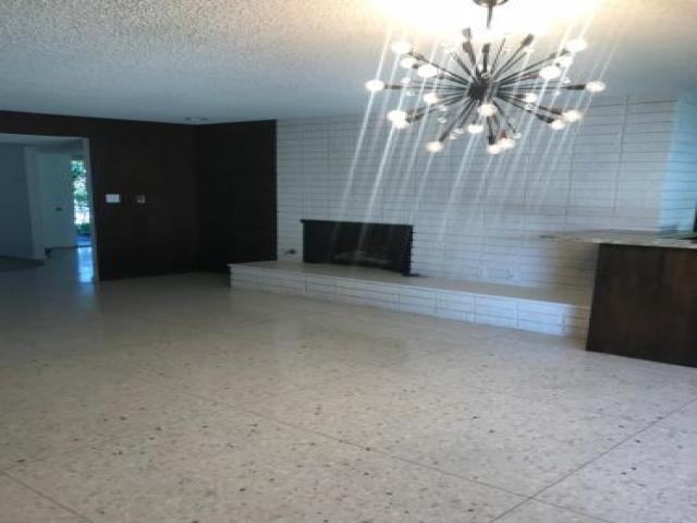 6522 S Halm Ave - Photo 3 of 6