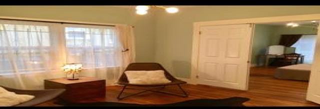 660 54th St - Photo 2 of 6