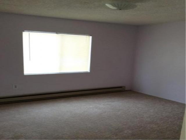 10275 Pheasant Hill Rd - Photo 3 of 6